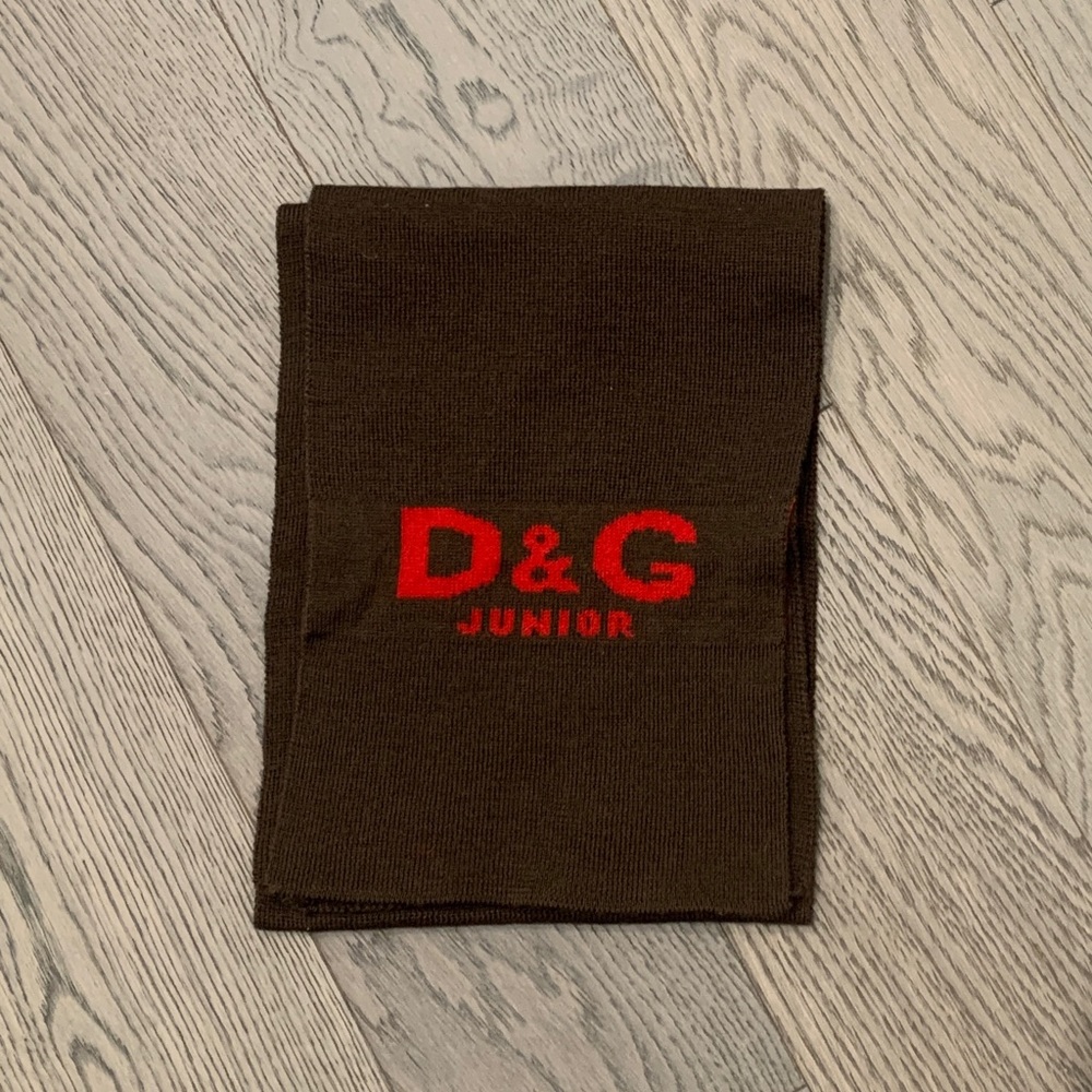 D&G Junior scarf